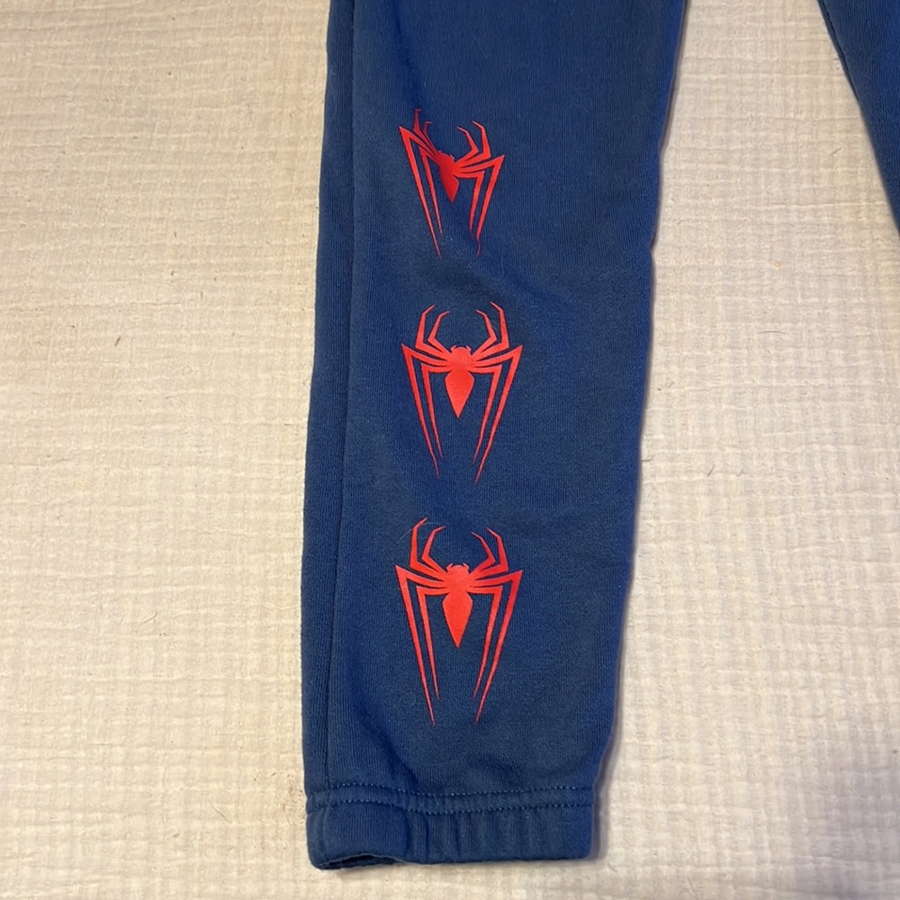 Spider-Man sweatpants - Picture 4 of 5